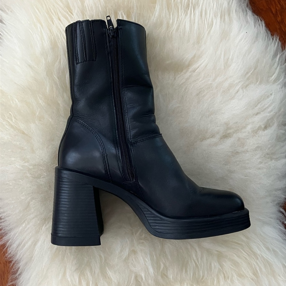 Steve Madden Black Heeled Boots - Picture 7 of 10
